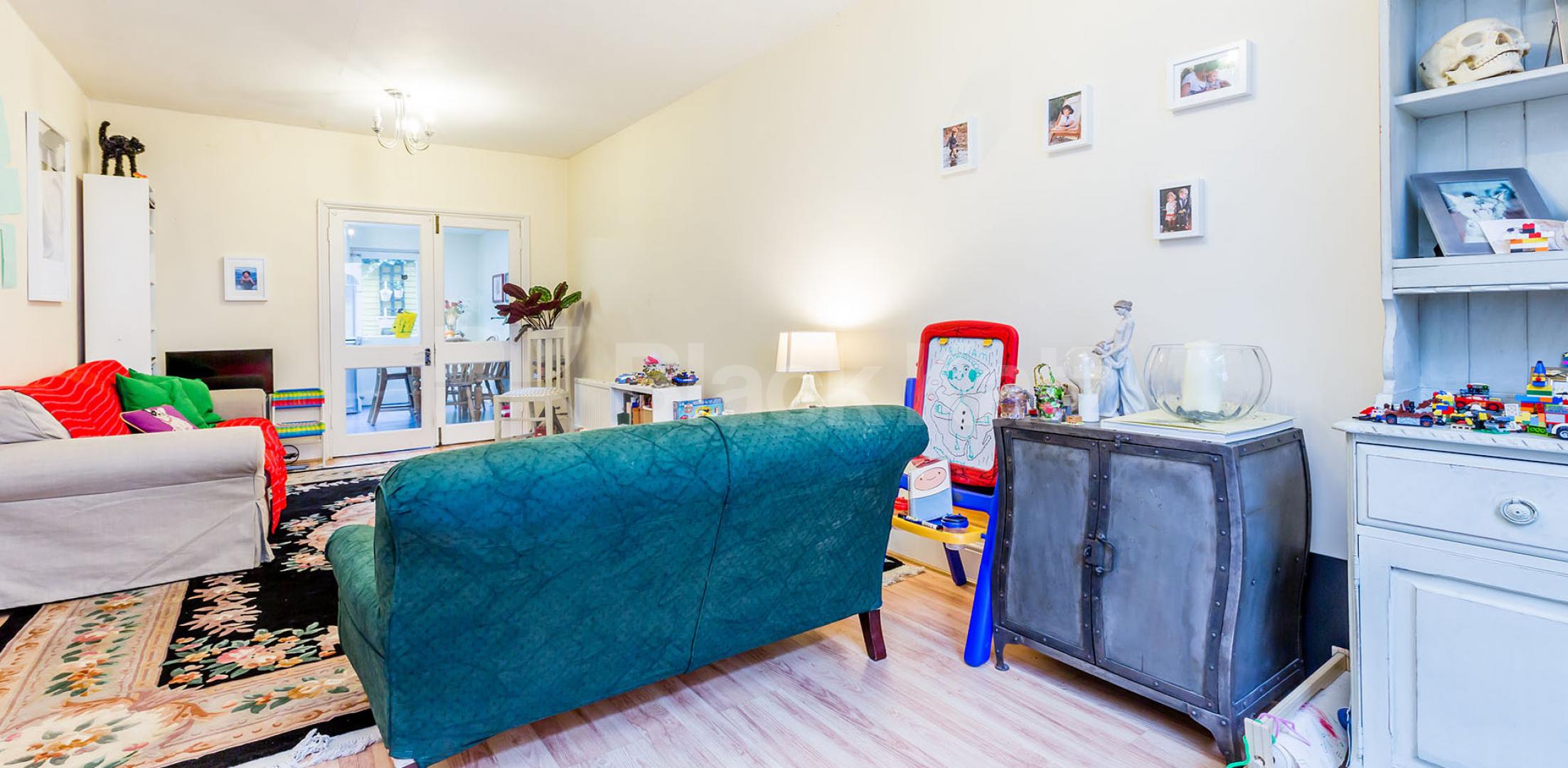 			3 Bedroom, 1 bath, 1 reception Flat			 Rousden Street, Camden 